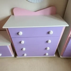 Girl's bedroom furniture - Image 2