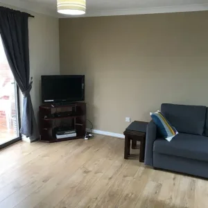 3 bed detached house with conservatory and garden - Image 5