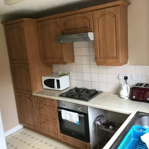 3 bed detached house with conservatory and garden - Image 8