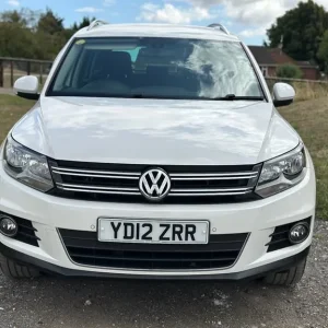 2012 VW Tiguan SE BlueTech 4Motion - Image 4