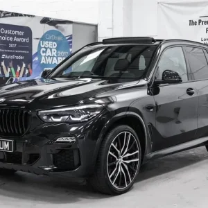 2022 BMW X5 M Sport with Sky Lounge Panoramic Roof and 22" Alloys - Image 2