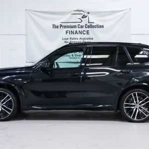 2022 BMW X5 M Sport with Sky Lounge Panoramic Roof and 22" Alloys - Image 3