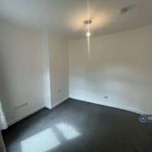 3 bedroom flat in Queen Street, Haslington, Winterley - Image 4