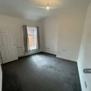 3 bedroom flat in Queen Street, Haslington, Winterley - Image 5