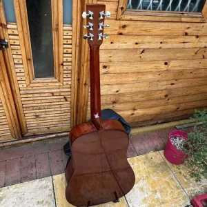 Full encore guitar with shoulder strap and case - Image 3