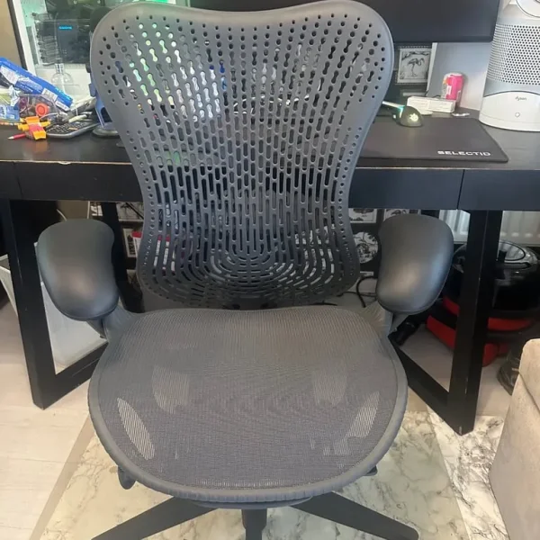 Herman Miller Mirra 2 ergonomic office chair 2023