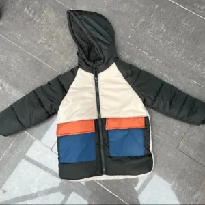 Boys new puffer jacket size 5-6 years