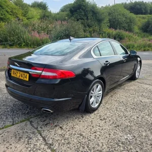 2013 jaguar xf luxury automatic 2.2 turbo diesel - Image 4