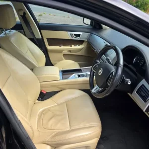 2013 jaguar xf luxury automatic 2.2 turbo diesel - Image 7