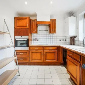 2 bedroom ground floor flat in Trematon Place, TW11 - Image 6