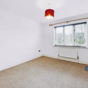 2 bedroom ground floor flat in Trematon Place, TW11 - Image 7