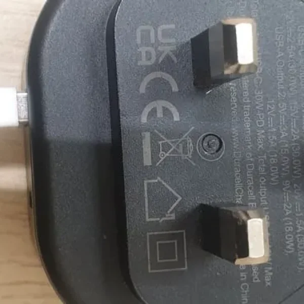 Duracell plug for mobile charger