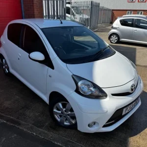 2013 Toyota Aygo 1.0 VVT-i Fire Euro 5 5-door hatchback petrol manual - Image 6