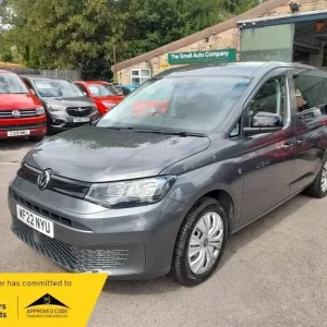 Volkswagen Caddy Maxi 2.0 TDI Auto with Wheelchair Access and Rear Ramp - Image 3