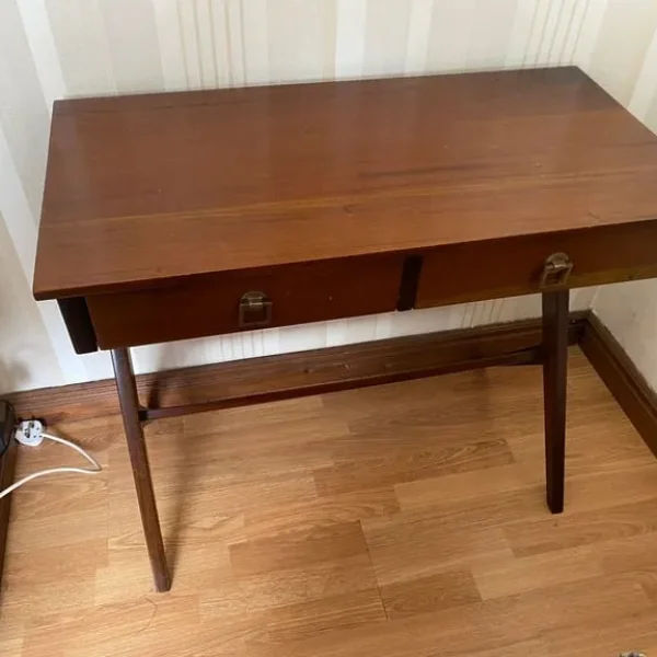 Mahogany side table with two drawers