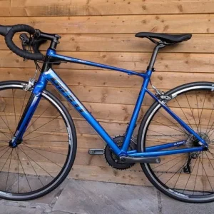 Giant Defy 2 Medium Road Bike - Image 2