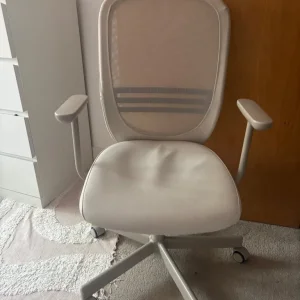 Flintan office chair, beige with armrests