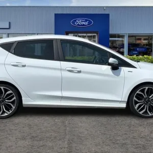 2023 Ford Fiesta ST-LINE X - Image 3