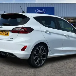 2023 Ford Fiesta ST-LINE X - Image 4