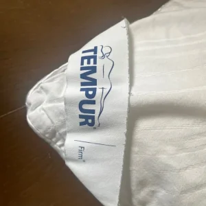 Tempur Firm Pillow – Used (Good Condition)