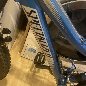 ladies specialized hard rock sport bike in blue - Image 2