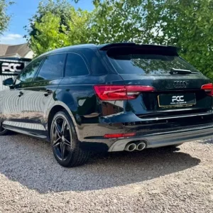 2016 Audi A4 Avant S Line Ultra 2.0 TDI Diesel 5-door - Image 2