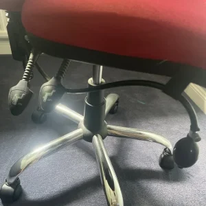 Office chair with 5-point adjustment and castors - Image 4