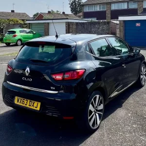 2013 Renault Clio 1.0L Manual 5-door - Image 4