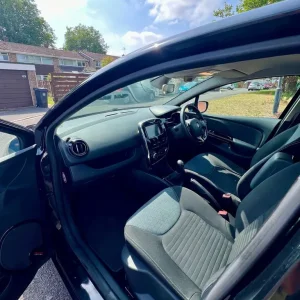 2013 Renault Clio 1.0L Manual 5-door - Image 8