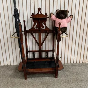 MAHOGANY AND BRASS MOUNTED STICK STAND, CIRCA 1890