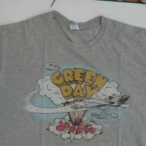 Green Day Dookie T-Shirt (with free Green Day CD)