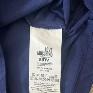 Moschino Men's Love T-Shirt Size M Dark Blue/Purple - Image 2