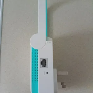 Tp-link WiFi Extender - Image 4