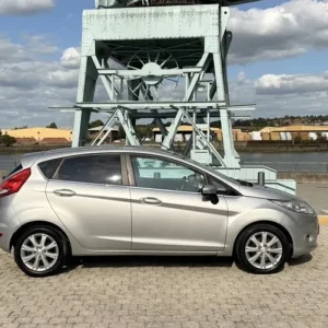 2009 Ford Fiesta 1.4 Zetec 5dr Automatic Hatchback Petrol - Image 5