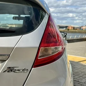 2009 Ford Fiesta 1.4 Zetec 5dr Automatic Hatchback Petrol - Image 8