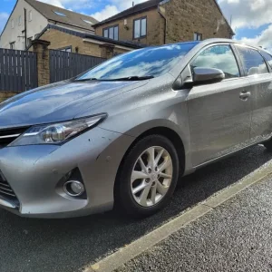 2013 Toyota Auris 1.4 D-4D Excel - Image 4