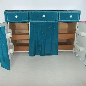 Kidney-shaped dressing table with glass top