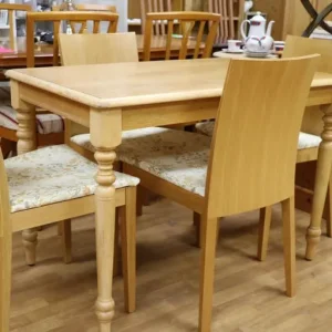 4x Oak Veneer Dining Chairs & Table