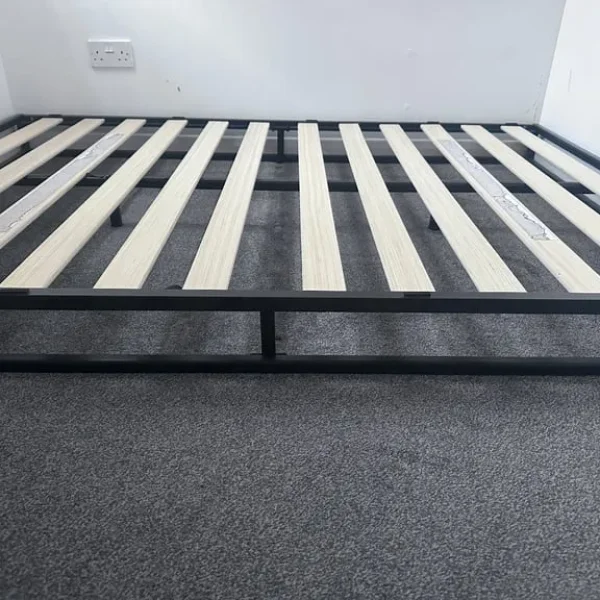 Bedframe with mattress