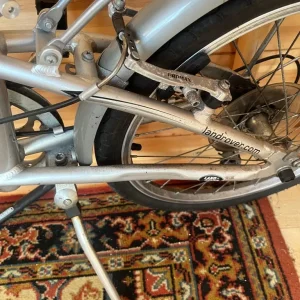 Vintage Land Rover Shopper Foldable Bike - Image 5