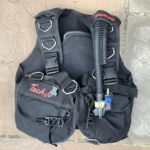 Aquatec BCD S/M with integrated horn
