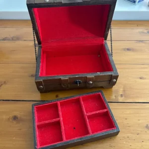 Treasure Chest jewellery box - Image 3