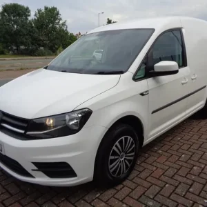 2019 Volkswagen Caddy 2.0 TDI BlueMotion Trendline Panel Van - Image 2