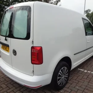 2019 Volkswagen Caddy 2.0 TDI BlueMotion Trendline Panel Van - Image 8