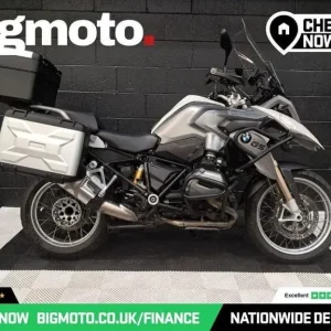 2015 BMW R1200 GS White with 24,097 Miles - Image 2