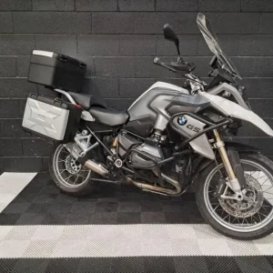 2015 BMW R1200 GS White with 24,097 Miles - Image 6