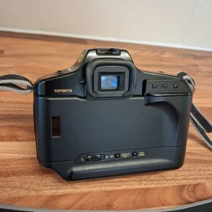 Canon T90 35mm SLR - Image 5