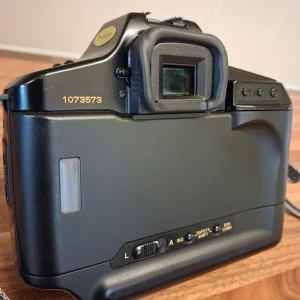 Canon T90 35mm SLR - Image 6