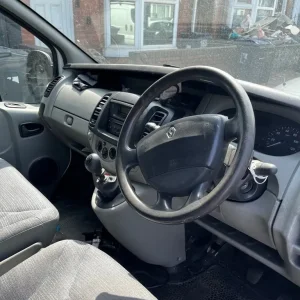 Renault Traffic Panel Van 2006 1870cc Manual - Image 3