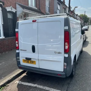 Renault Traffic Panel Van 2006 1870cc Manual - Image 5